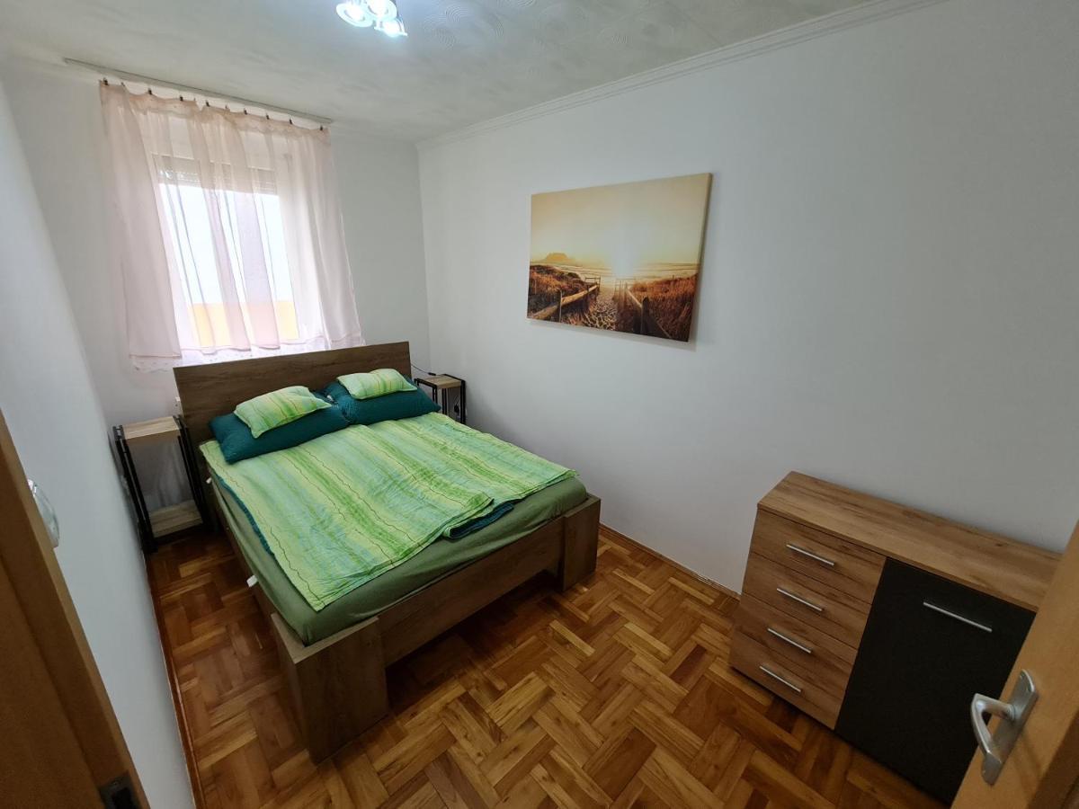 Fischer Apartman 2 Apartment Hajduszoboszlo Ngoại thất bức ảnh