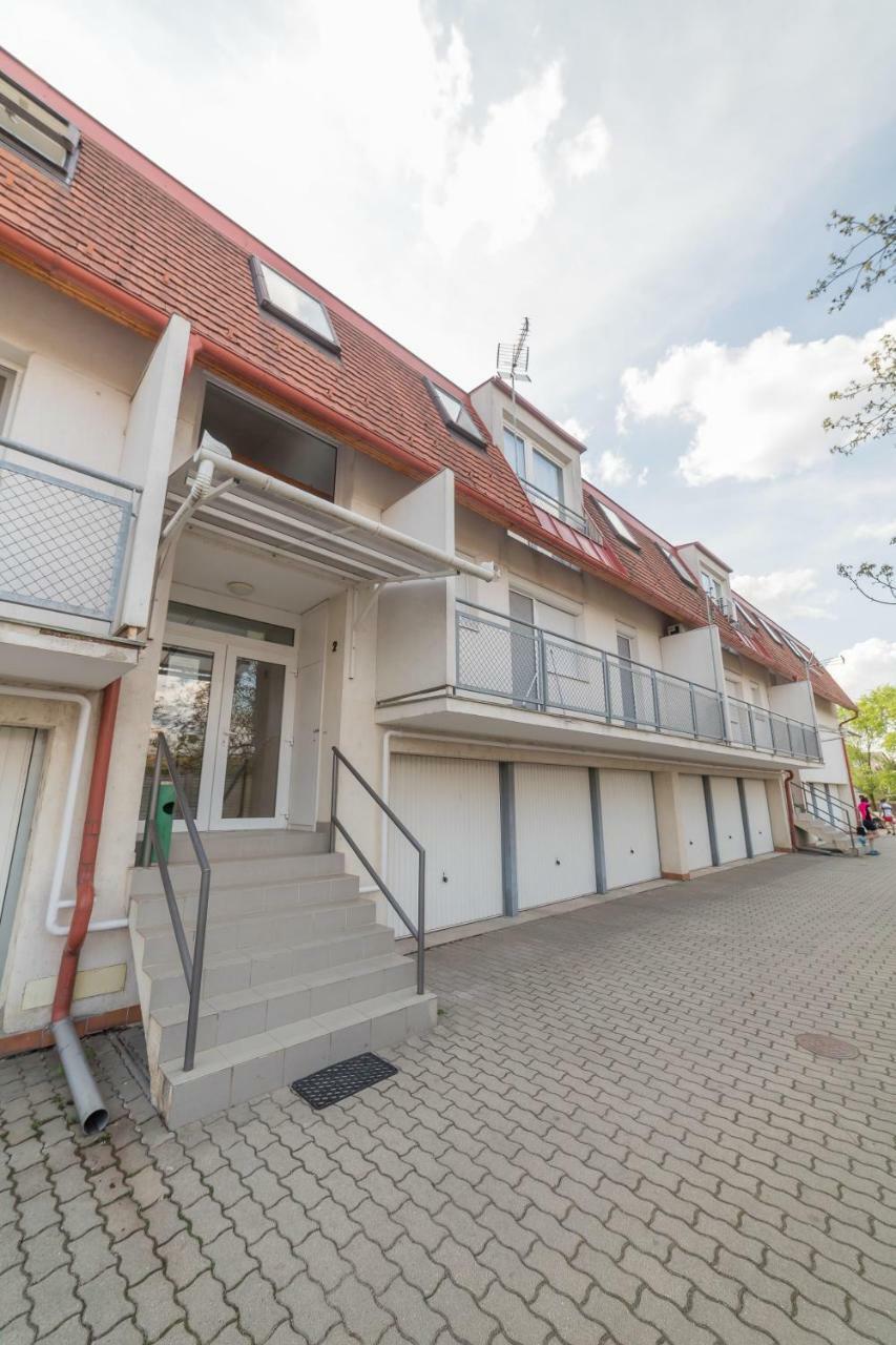 Fischer Apartman 2 Hajduszoboszlo Ngoại thất bức ảnh